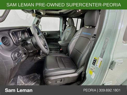 Used 2024 Jeep Wrangler Unlimited Rubicon 4xe image 21