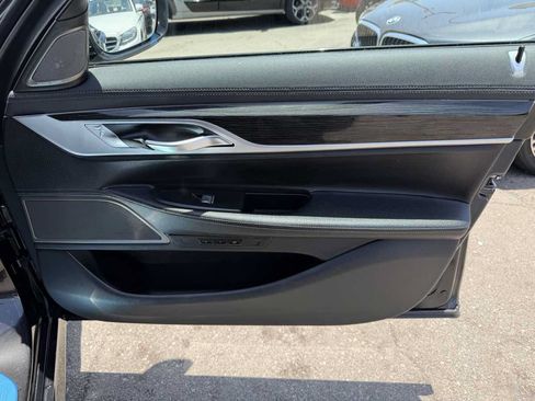Used 2020 BMW 740i w/ M Sport Package RWD image 16