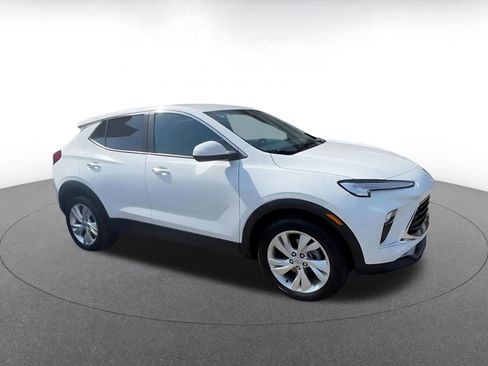 Used 2025 Buick Encore GX Preferred FWD image 2