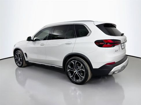 New 2026 BMW X5 xDrive40i AWD/4WD image 13