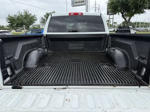 Used 2024 RAM 2500 Big Horn AWD/4WD image 30