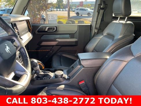 Used 2022 Ford Bronco Badlands image 9