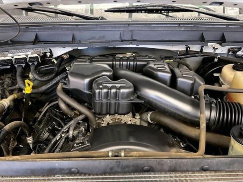 Used 2015 Ford F250 XL w/ XL Value Package image 9