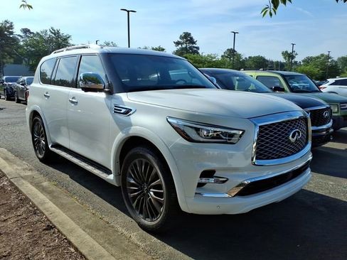 Certified 2024 INFINITI QX80 Sensory w/ Cargo Package AWD/4WD image 3