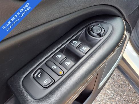 Used 2018 Jeep Compass Latitude w/ Popular Equipment Group AWD/4WD image 16