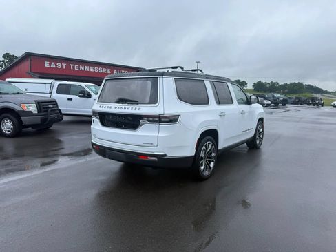 Used 2022 Jeep Grand Wagoneer Series III AWD/4WD image 4