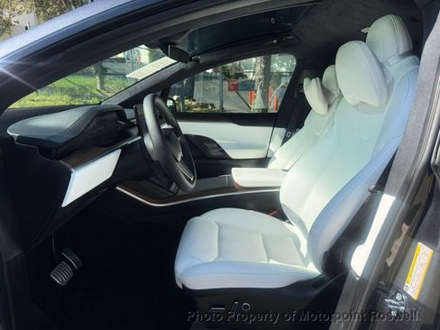 Used 2024 Tesla Model X AWD/4WD image 8