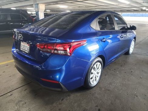 Used 2020 Hyundai Accent SE image 2