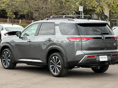 New 2026 Nissan Pathfinder Platinum AWD/4WD image 6