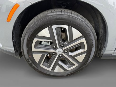 Used 2023 Hyundai Kona SE w/ Cargo Package image 9