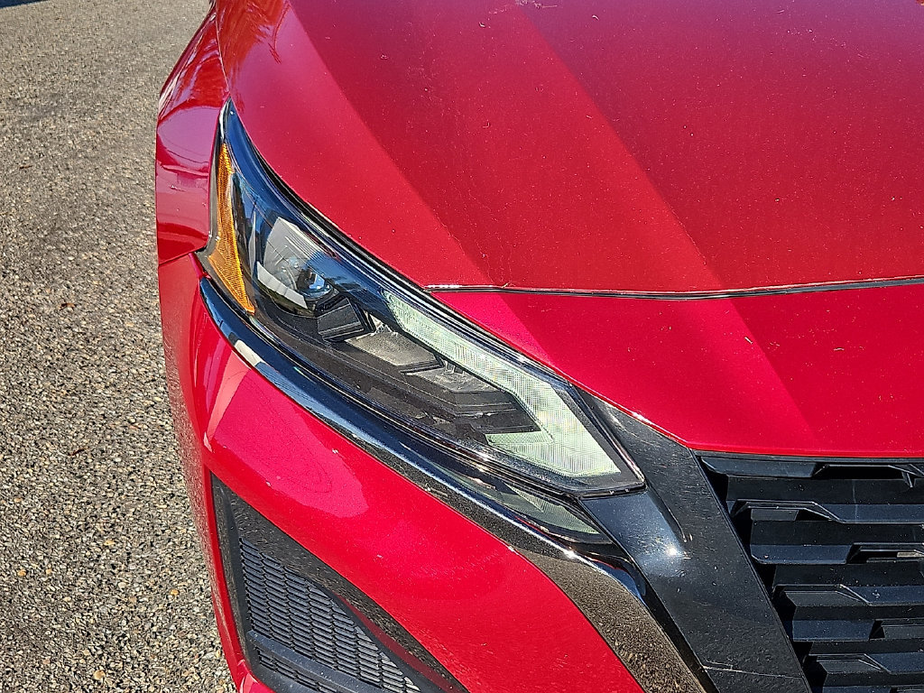 Certified 2024 Nissan Altima 2.5 SR FWD image 10