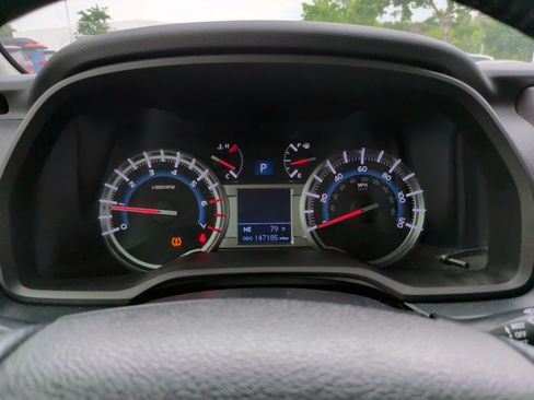 Used 2016 Toyota 4Runner SR5 RWD image 15