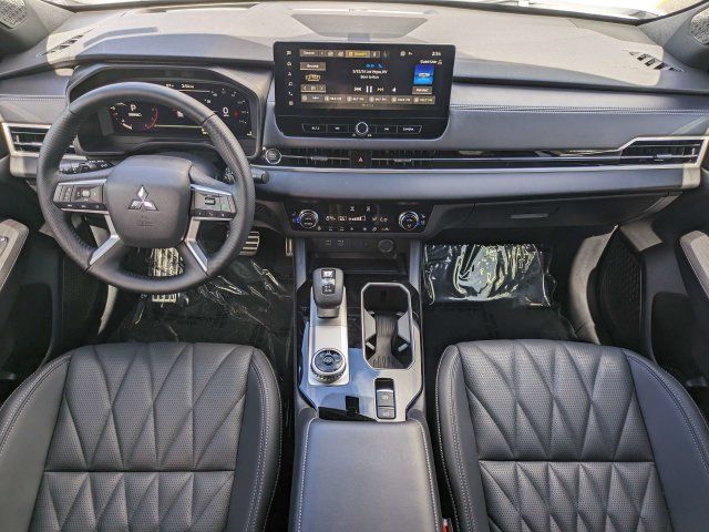 New 2026 Mitsubishi Outlander SEL Black Edition FWD image 15
