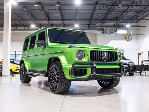 Used 2025 Mercedes-Benz G 63 AMG 4MATIC w/ AMG Carbon Fiber Package image 3