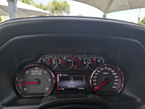 Used 2015 GMC Sierra 1500 SLT w/ All-Terrain Package AWD/4WD image 9
