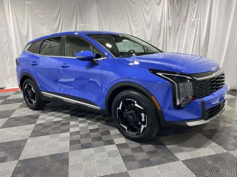New 2026 Kia Sportage EX FWD image 5