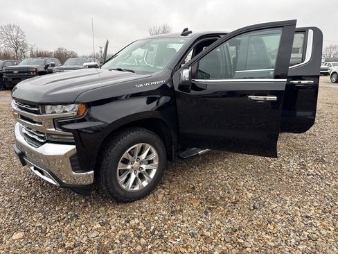 Used 2020 Chevrolet Silverado 1500 LTZ w/ LTZ Premium Package image 29