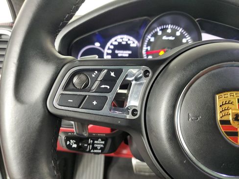 Used 2019 Porsche Cayenne Turbo image 33