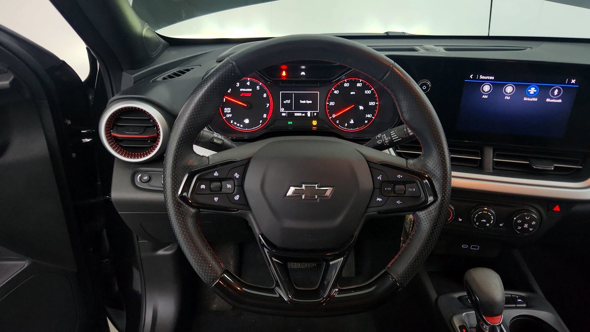 Certified 2024 Chevrolet Trax RS FWD image 19