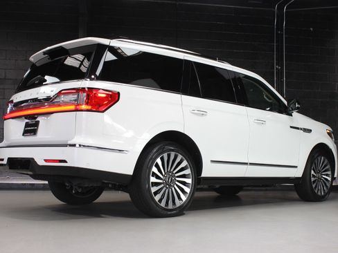 Used 2021 Lincoln Navigator Reserve w/ Luxury Package image 80