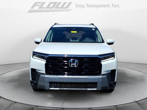 New 2026 Honda Pilot Elite image 2