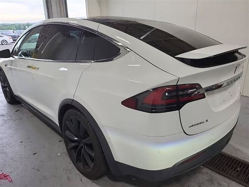 Used 2016 Tesla Model X 90D AWD/4WD image 4