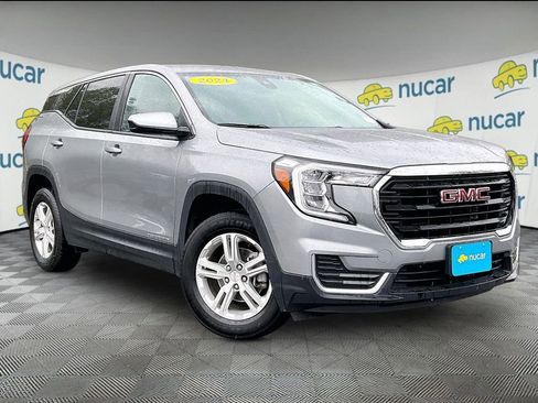 Used 2024 GMC Terrain SLE AWD/4WD image 1