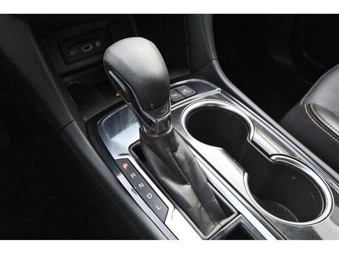 Used 2024 Chevrolet Equinox Premier image 24