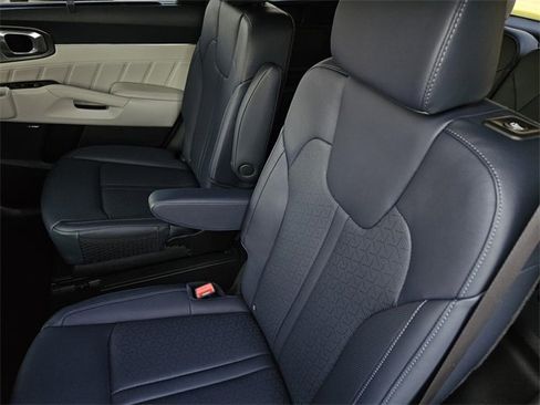 Certified 2023 Kia Sorento SX Prestige image 15
