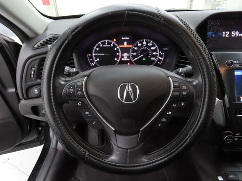 Used 2020 Acura ILX w/ Premium Package image 14