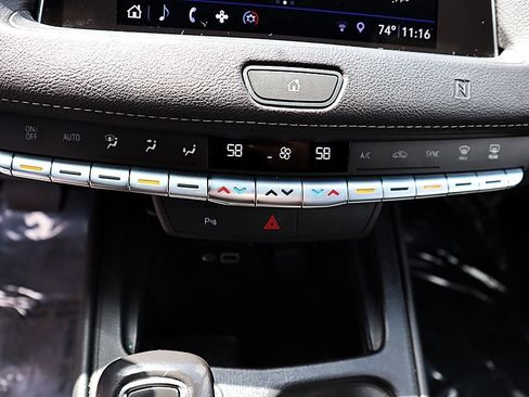 Used 2019 Cadillac XT4 Premium Luxury FWD image 28