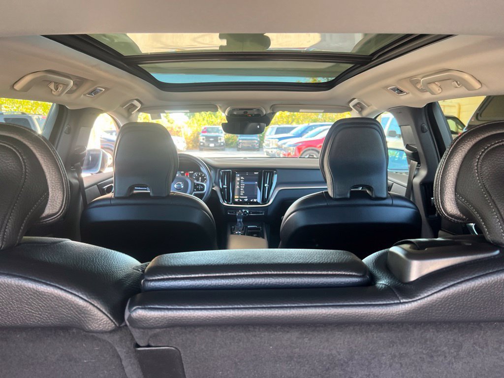 Used 2020 Volvo V60 T5 Cross Country w/ Protection Package AWD/4WD image 13