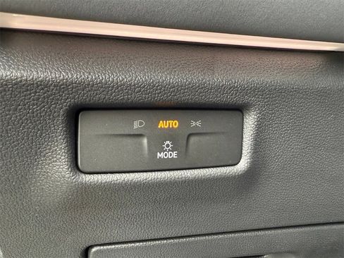 New 2026 Volkswagen Tiguan SE R-Line image 20