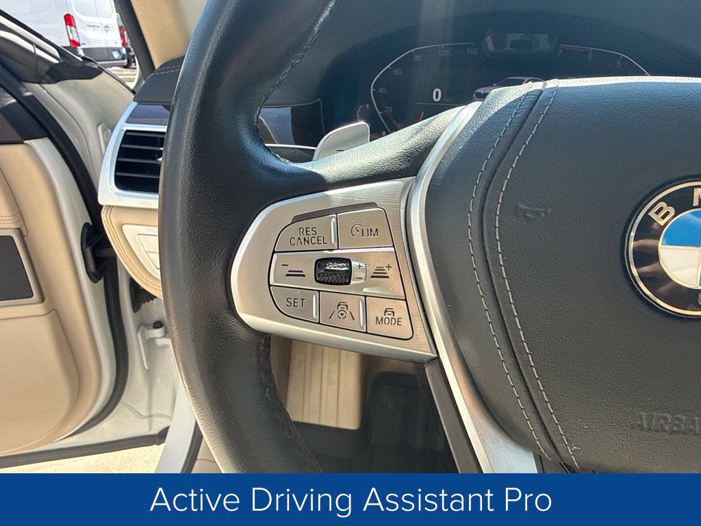 Used 2020 BMW 750i xDrive AWD/4WD image 21