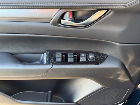 New 2025 MAZDA CX-5 AWD 2.5 S w/ Preferred Package image 31