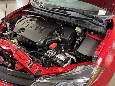 Used 2017 Toyota Corolla LE w/ Carpet Mat Package (TMS) FWD image 22