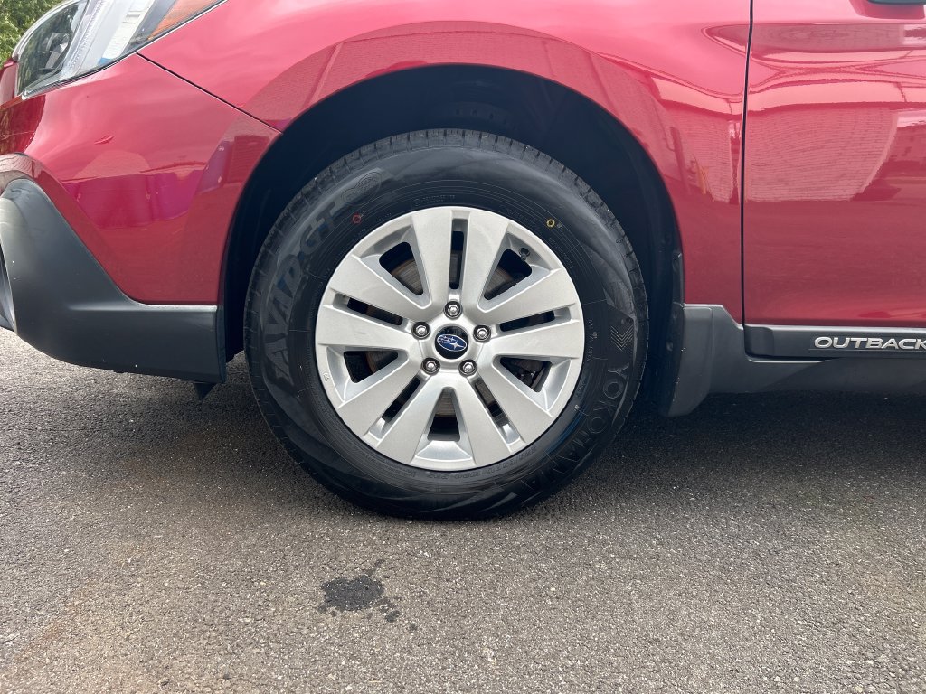 Used 2019 Subaru Outback 2.5i Premium AWD/4WD image 23