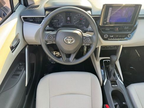 Used 2023 Toyota Corolla Cross L image 14
