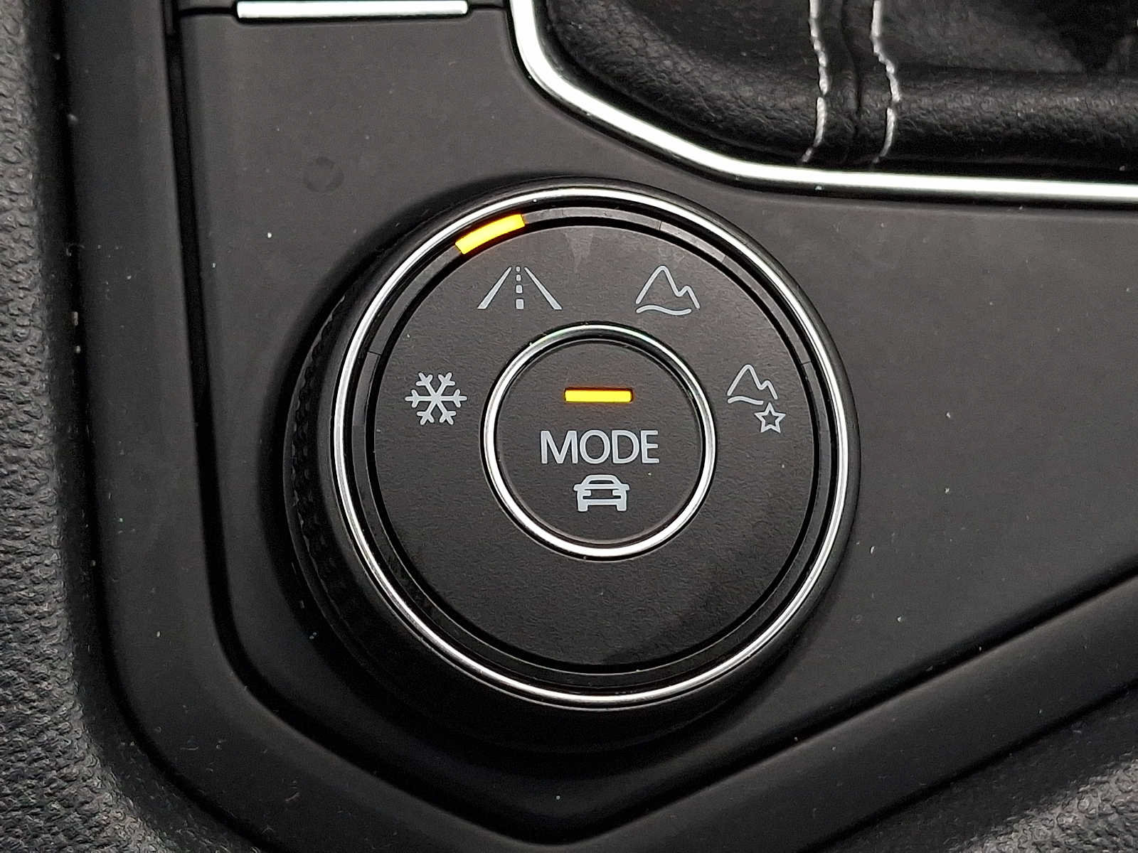 Used 2022 Volkswagen Taos SE AWD/4WD image 22