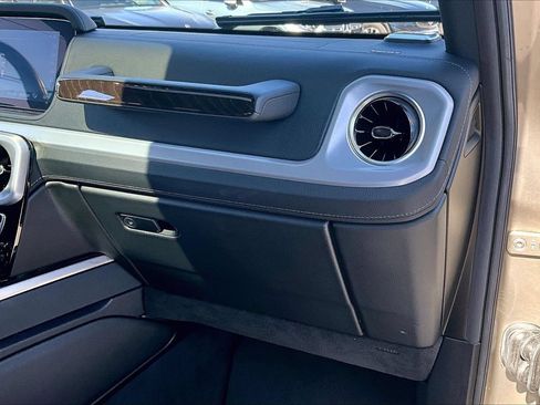 Used 2021 Mercedes-Benz G 550 image 23