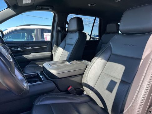 Certified 2024 GMC Yukon Denali image 8