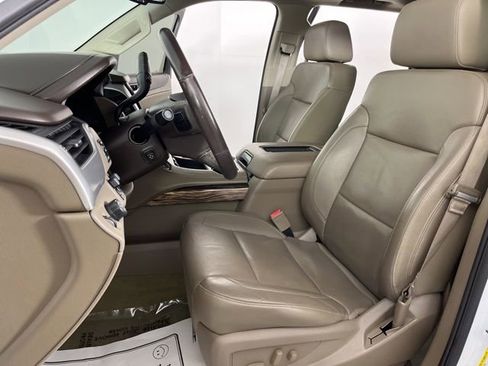Used 2016 GMC Yukon SLT w/ Premium Edition image 18