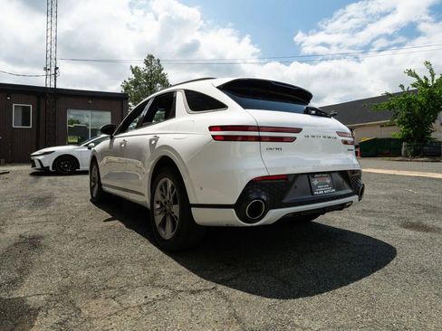 Used 2022 Genesis GV70 3.5T Sport w/ Sport Advanced Package AWD/4WD image 5
