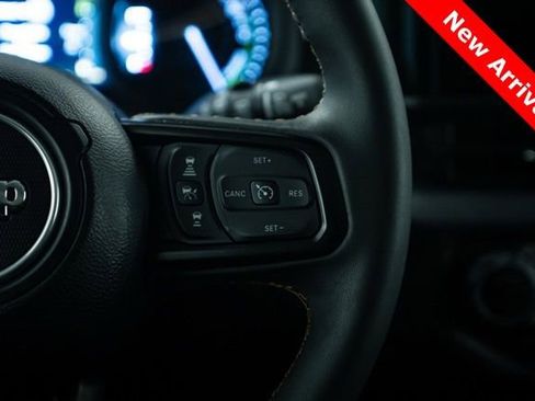 Used 2024 Jeep Wrangler Unlimited image 22