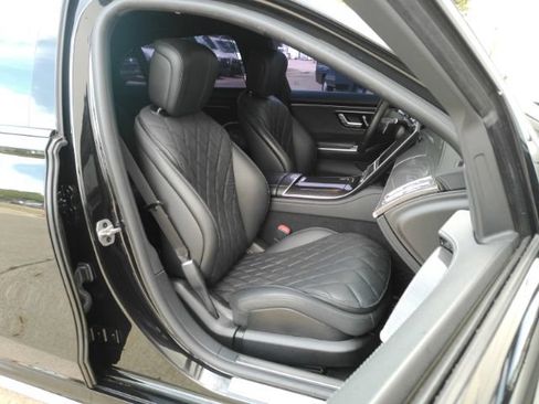 Used 2023 Mercedes-Benz S 580 4MATIC Sedan w/ AMG Line image 26