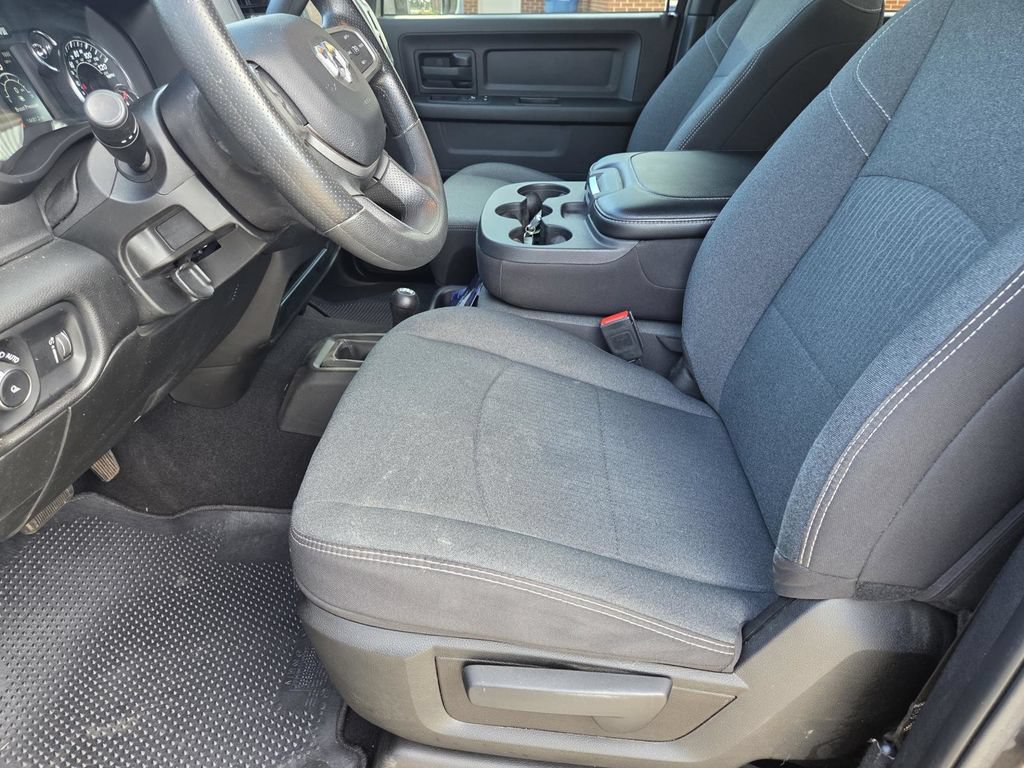 Used 2024 RAM 2500 Tradesman w/ Chrome Appearance Group AWD/4WD image 26