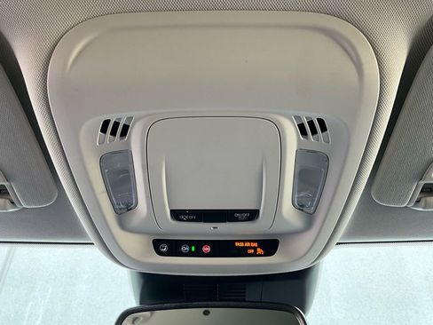 Used 2024 Buick Envision Sport Touring image 17