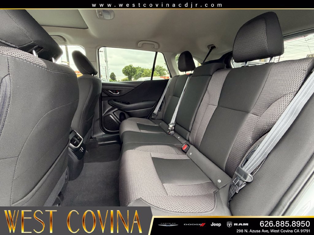 Used 2025 Subaru Outback Premium AWD/4WD image 29