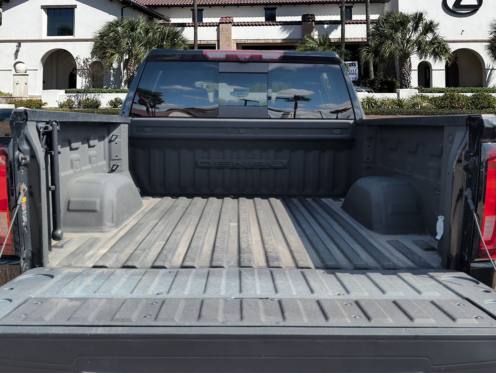 Used 2024 GMC Sierra 1500 Denali w/ Denali Reserve Package RWD image 27