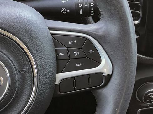 Used 2021 Jeep Compass Latitude w/ Sun and Sound Group image 15